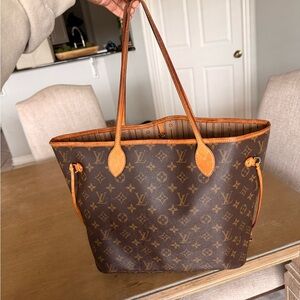 Louis Vuitton Neverfull MM Monogram